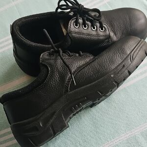 Avenger Safety Work Shoes SZ 9.5 W